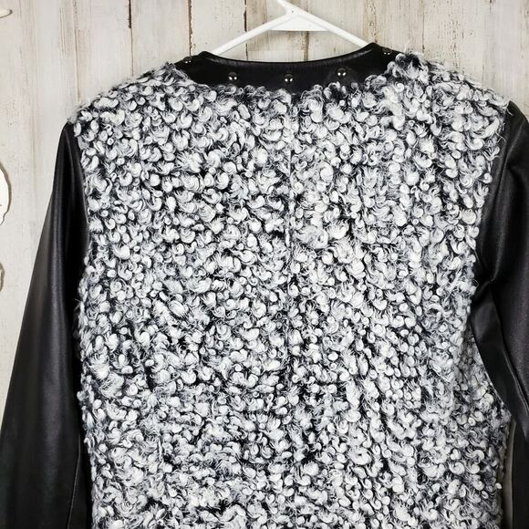 Mishca Vegan Leather Faux Fur Studded Jacket Size Small - Picture 11 of 12